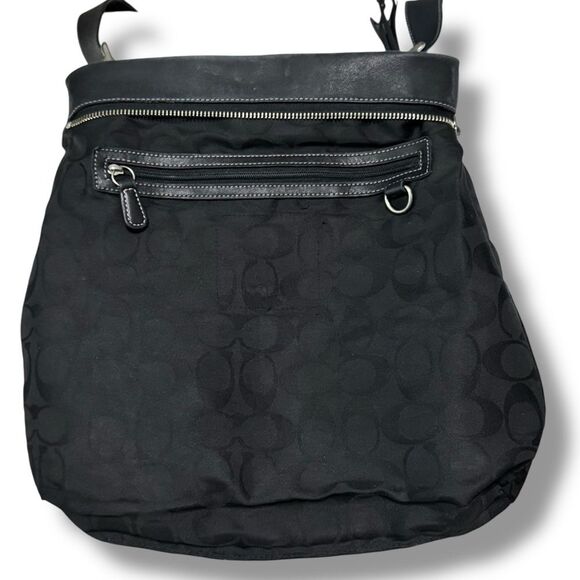 Coach Soho Black Leather Hobo Crossbody Shoulder Bag 1415 Fringe Tassel Purse - Picture 9 of 11